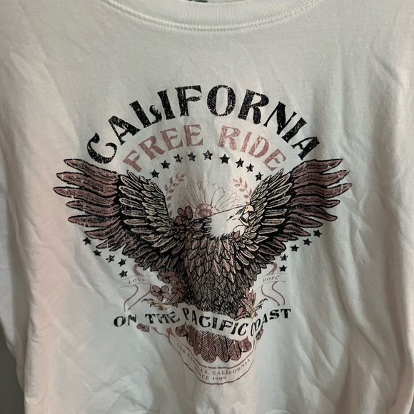 Hollister graphic t shirt - Picture 2 of 3